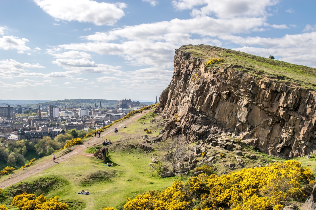 Ultimate Touristy Checklist for Newbies to Edinburgh
