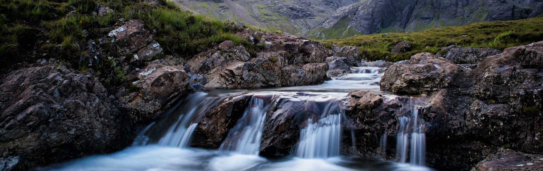 Latest Tour Deals background image