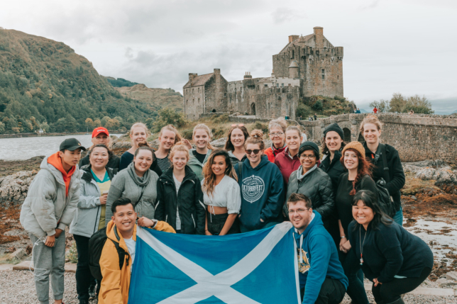 image of Highlight Eilean Donan Castle Scotland tours 