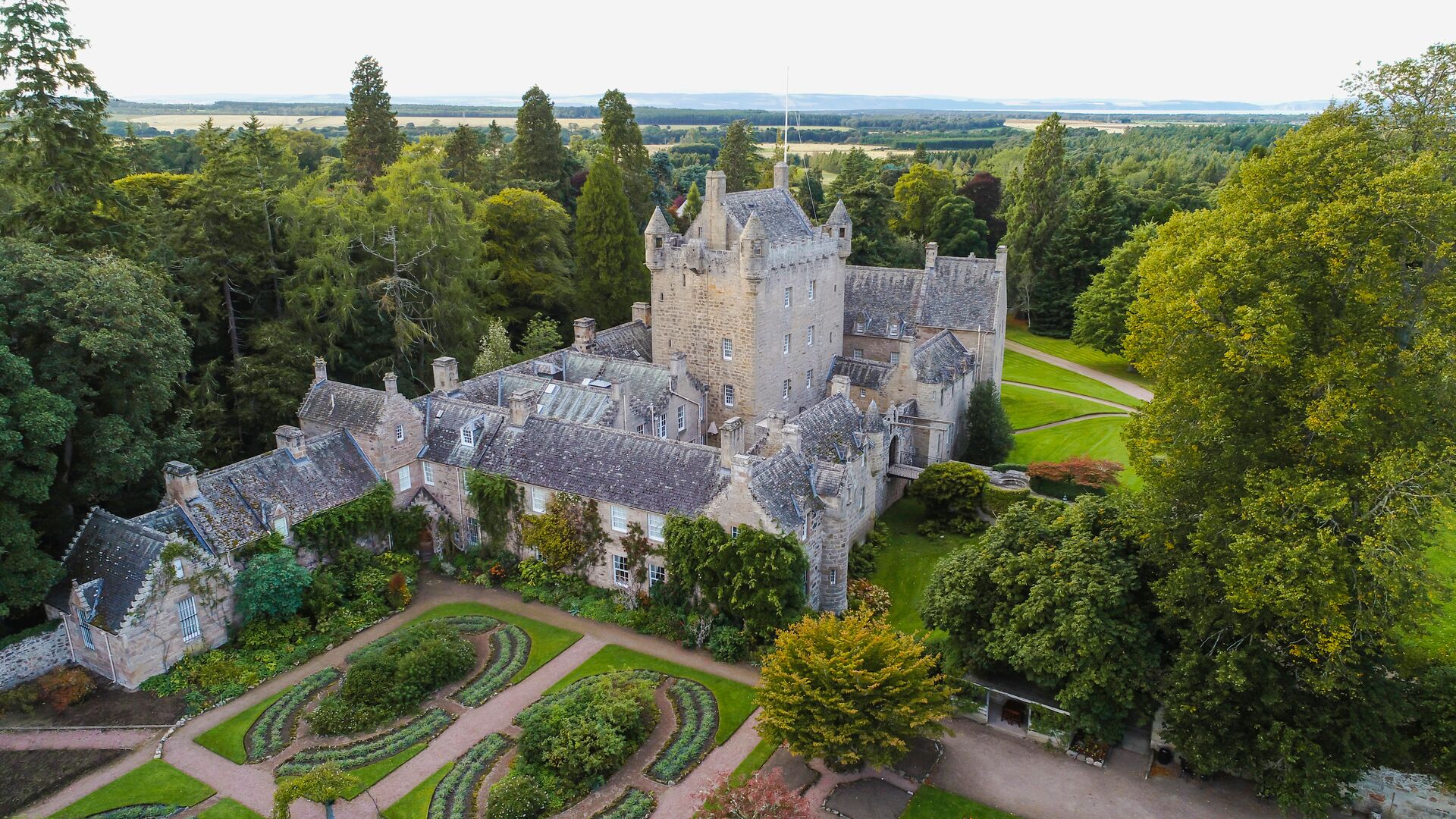 Cawdor Castle & Cairngorms National Park image